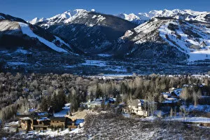 Images Dated 17th July 2012: USA, Colorado, Aspen, mountainside homes
