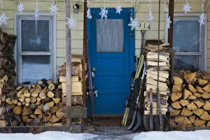 Images Dated 17th July 2012: USA, Colorado, Crested Butte, house detail, winter