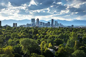 Images Dated 6th November 2018: USA, Colorado, Denver Skyline and Rocky Mountains