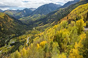 Images Dated 15th November 2016: USA, Colorado, McClure Pass in the Colorado Rockies