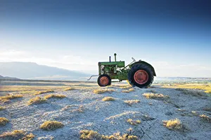 Images Dated 6th November 2018: USA, Colorado, Mesa County, Town Of Palisade, Deserted Tractor Rests In Front Of The