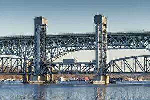 Images Dated 4th January 2017: USA, Connecticut, New London, Route I-95 bridge
