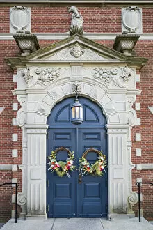 USA, Delaware, Lewes, Zwaanendael Museum, Dutch-style building built in 1931, doorway