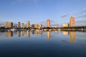 USA, Florida, Saint Petersburg, Skyline, Tampa Bay