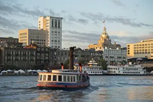The South Prints: USA, Georgia, Savannah, Savannah river at dawn looking towards central Savannah