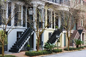 Images Dated 16th May 2016: USA, Georgia, Savannah, Typical houses in the Historical district