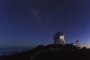Nightscape Prints: USA, Hawaii, The Big Island, Mauna Kea Observatory (4200m), Gemini Northern Telescope