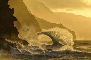 Stunning Gallery: USA, Hawaii, Kauia, Na Pali Coast, wave action along coast