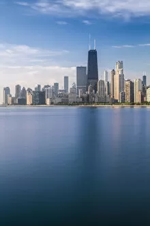 Images Dated 11th February 2014: USA, Illinois, Chicago, City skyline and Lake Michigan