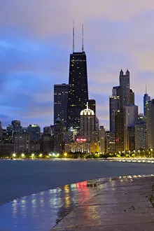Images Dated 11th February 2014: USA, Illinois, Chicago, The Hancock Tower and Downtown skyline from Lake Michigan