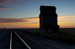 USA, Kansas, Edwards County, Ardell, Gano Grain Elevator, Built In 1915 - Santa Fe