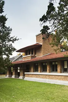 Great Plains Prints: USA, Kansas, Wichita, Frank Lloyd Wright-Allen Lambe House Museum, prairie-style house