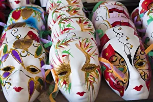 Images Dated 1st March 2010: USA, Louisiana, New Orleans, French Quarter, French Market, miniature masks