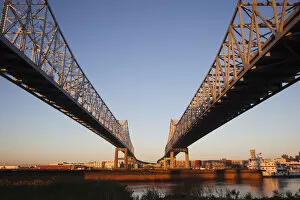 Images Dated 1st March 2010: USA, Louisiana, New Orleans, Greater New Orleans Bridge and Mississippi River