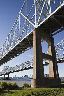 Images Dated 1st March 2010: USA, Louisiana, New Orleans, the Greater New Orleans Bridge and Mississippi River