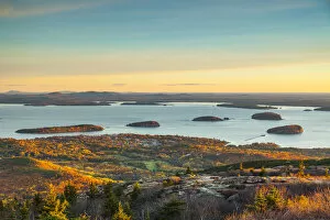 Images Dated 15th April 2019: USA, Maine, Mt. Desert Island, Acadia National Park, Cadillac Mountain, view towards