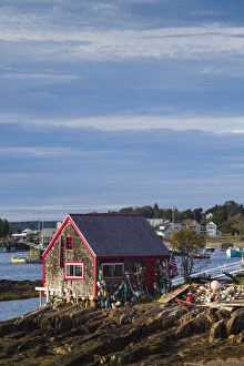 Images Dated 21st March 2016: USA, Maine, Orrs Island, old lobster shack