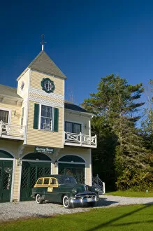 Images Dated 7th December 2009: USA, Maine, Pemaquid Peninsular, Hotel Pemaquid Carraige House