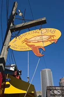 USA, Massachusetts, Boston, Waterfront Barking Crab Restauratnt