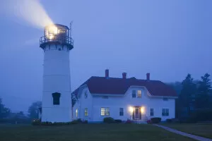 Images Dated 22nd July 2014: USA, Massachusetts, Cape Cod, Chatham, Chatham Lighthouse in the fog