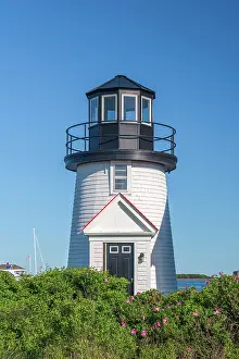 Mid Cape Prints: USA, Massachusetts, Cape Cod, Mid Cape, Hyannis, Hyannis Harbor Light