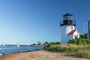 Mid Cape Prints: USA, Massachusetts, Cape Cod, Mid Cape, Hyannis, Hyannis Harbor Light