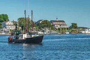 Landing Stage Prints: USA, Massachusetts, Cape Cod, Mid Cape, Hyannis, Hyannis Harbor Light