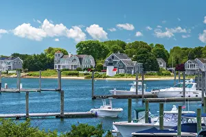 Landing Stage Prints: USA, Massachusetts, Cape Cod, Mid Cape, Hyannis, Hyannis Harbor Light