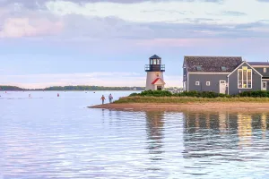 Coastal Town Prints: USA, Massachusetts, Cape Cod, Mid Cape, Hyannis, Hyannis Harbor Light