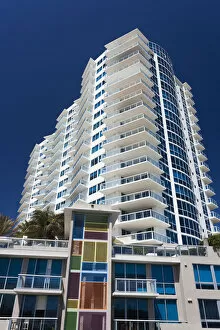 USA, Miami Beach, high rise building by the Beachwalk