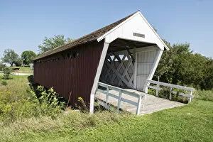 USA, Midwest, Iowa, Madison County, covered bridge