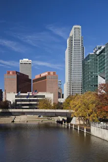USA, Nebraska, Omaha, Gene Leahy Mall, skyine