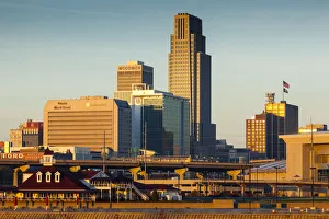 USA, Nebraska, Omaha, skyline from teh Missouri River