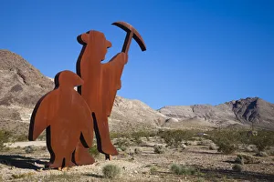 USA, Nevada, Great Basin, Beatty, Rhyolite Ghost Town, Goldwell Open Air Museum, Tribute USA, Nevada, Great Basin, Beatty, Rhyolite Ghost Town, Goldwell Open Air Museum, Tribute