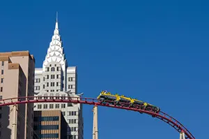 USA, Nevada, Las Vegas, New York New York Hotel and Casino, Rollercoaster