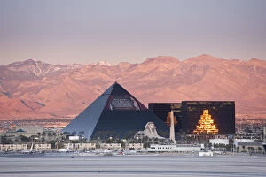 USA, Nevada, Las Vegas, The Strip, view of Luxor Hotel and Casino from McCarran
