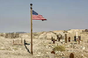 Images Dated 11th September 2015: USA, Nevada, Mineral County, Tonopah, Nevada, Mineral County, Tonopah miner cemetery