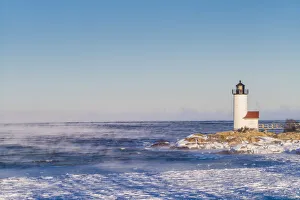 USA, New England, Cape Ann, Massachusetts, Annisquam, Annisquam Lighthouse, winter