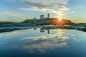 Sun Star Prints: USA, New England, Maine, Cape Neddick, Nubble Lighthouse