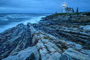 Beacon Prints: USA, New England, Maine, Lincoln County, Bristol, Pemaquid Point Light