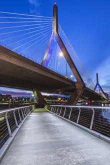 USA, New England, Massachusetts, Boston, Leonard P. Zakim Bridge, dawn
