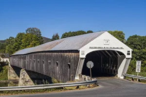 USA, New England, New Hampshire, Cornish, Cornish, NH-Windsor, VT Covered Bridge