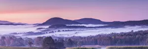 Images Dated 4th October 2017: USA, New England, Vermont, Peacham, morning fog, autumn