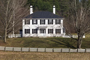Images Dated 22nd July 2014: USA, New Hampshire, Orford, one of the seven Ridge Federalist-style houses