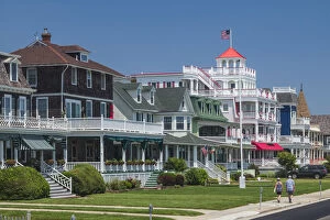 Images Dated 1st December 2017: USA, New Jersey, Cape May, Victorian houses along Beach Avenue
