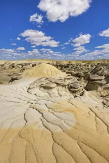 Southwest Gallery: USA, New Mexico, badlands area, Ah-shi-sle-pah wilderness