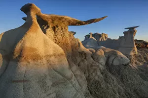 Images Dated 24th November 2021: USA, New Mexico, Bisti Wilderness area, Bisti badlands, Wings of Stone