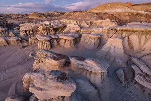 Images Dated 24th November 2021: USA, New Mexico, Bisti Wilderness area, Bisti badlands