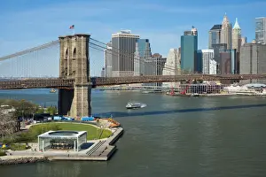 USA, New York, Brooklyn, Brooklyn Bridge and lower Manhattan