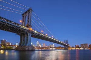 Images Dated 11th January 2016: USA, New York, Brooklyn, Manhattan Bridge and Lower Manhattan Skyline